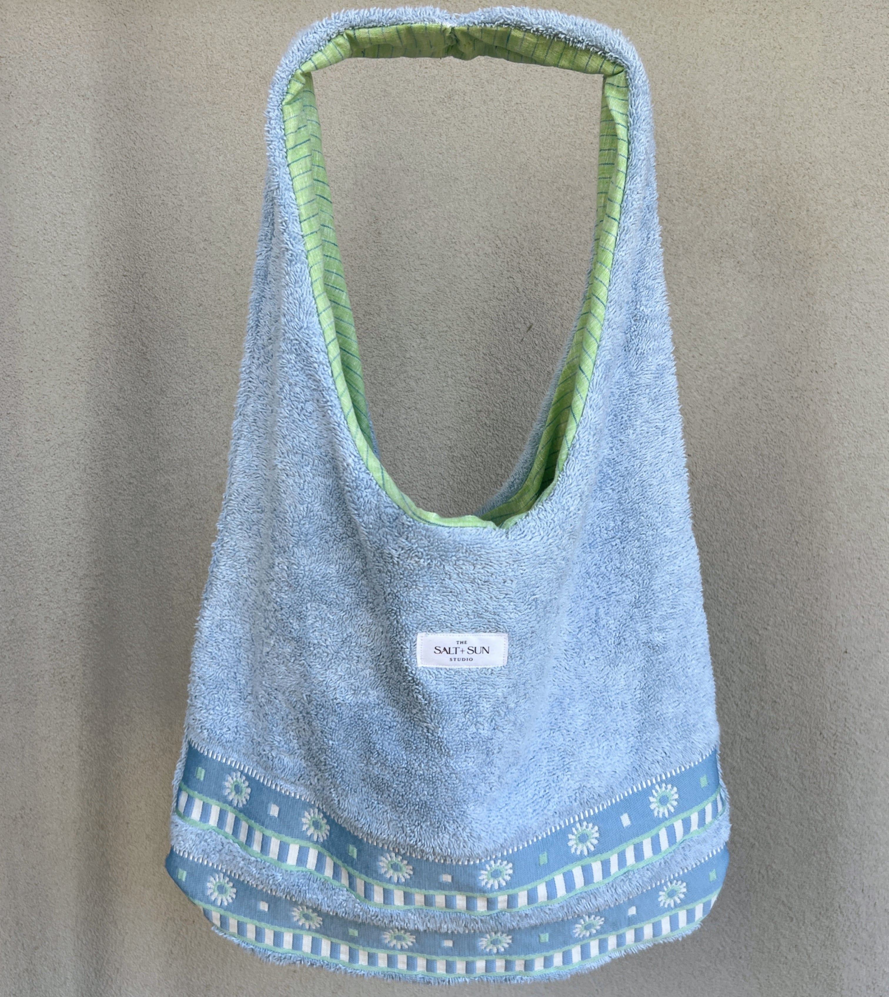 Costal Daisy Terry Tote Bag