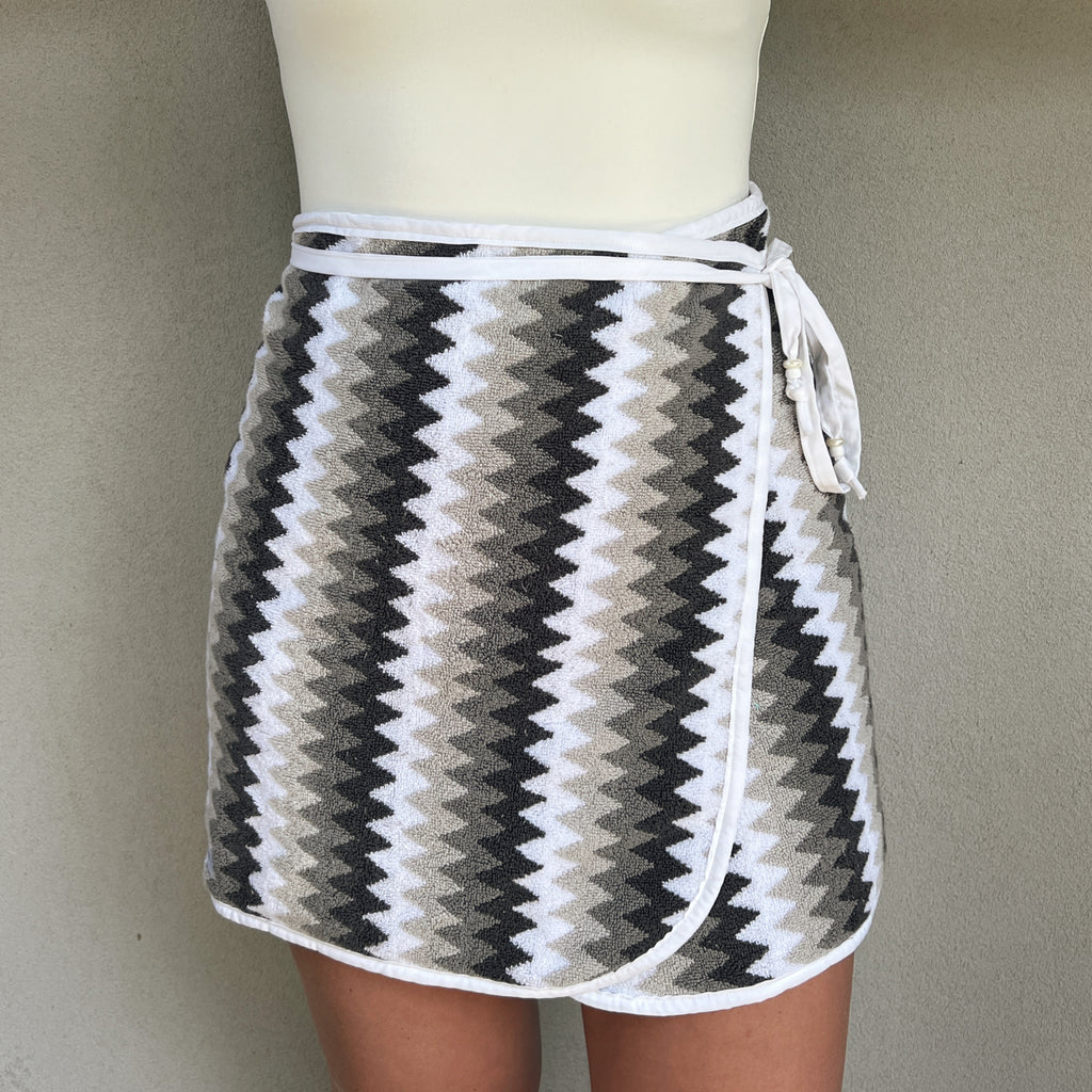 Grey Swell Reversible Skirt (10)