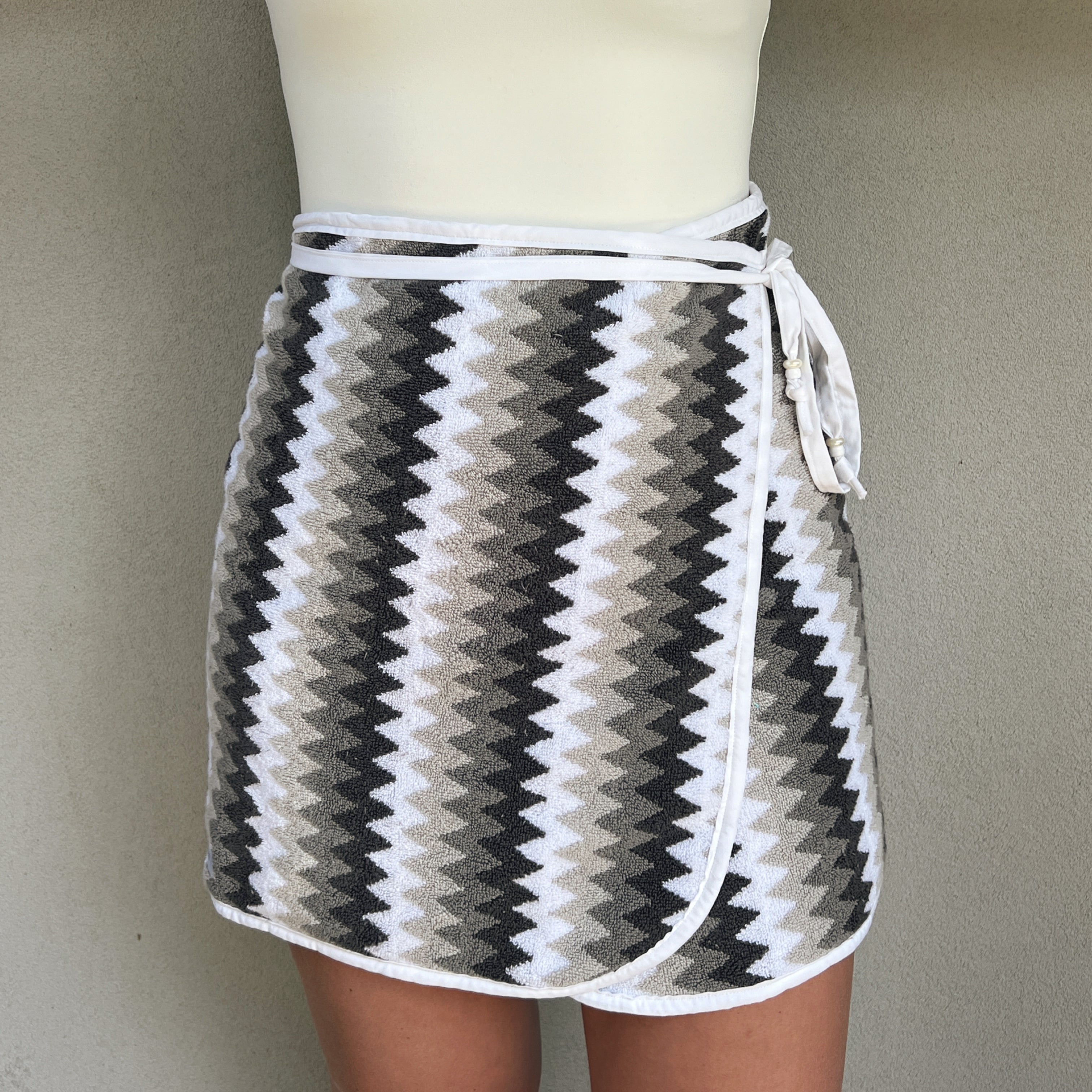 Grey Swell Reversible Skirt (10)