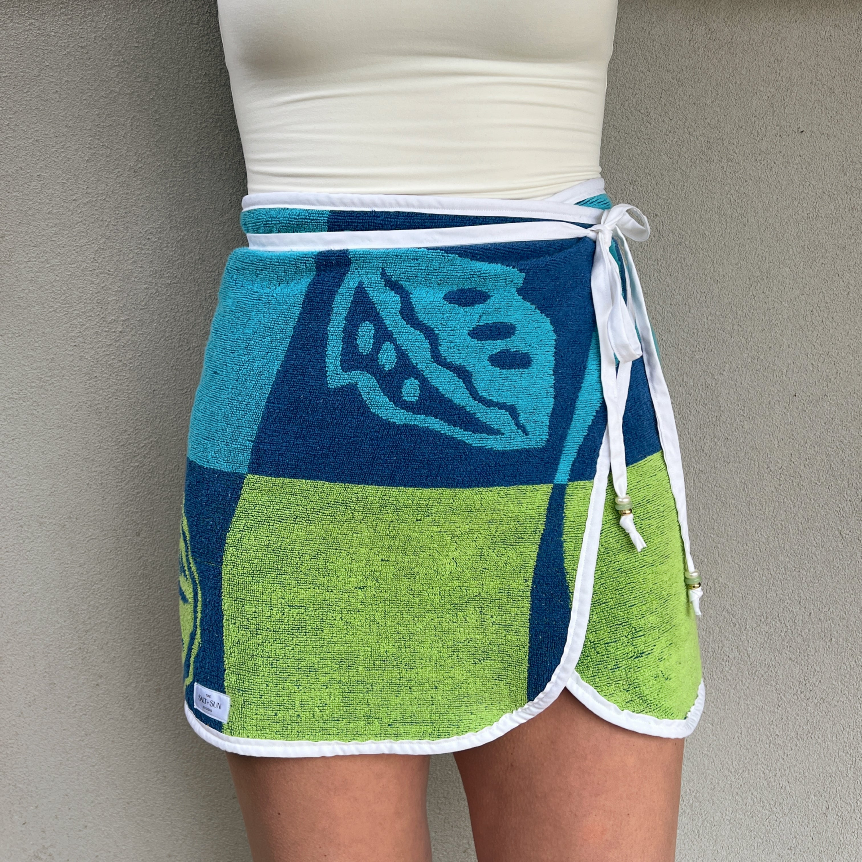 Coral Coast Reversible Skirt (6-8)