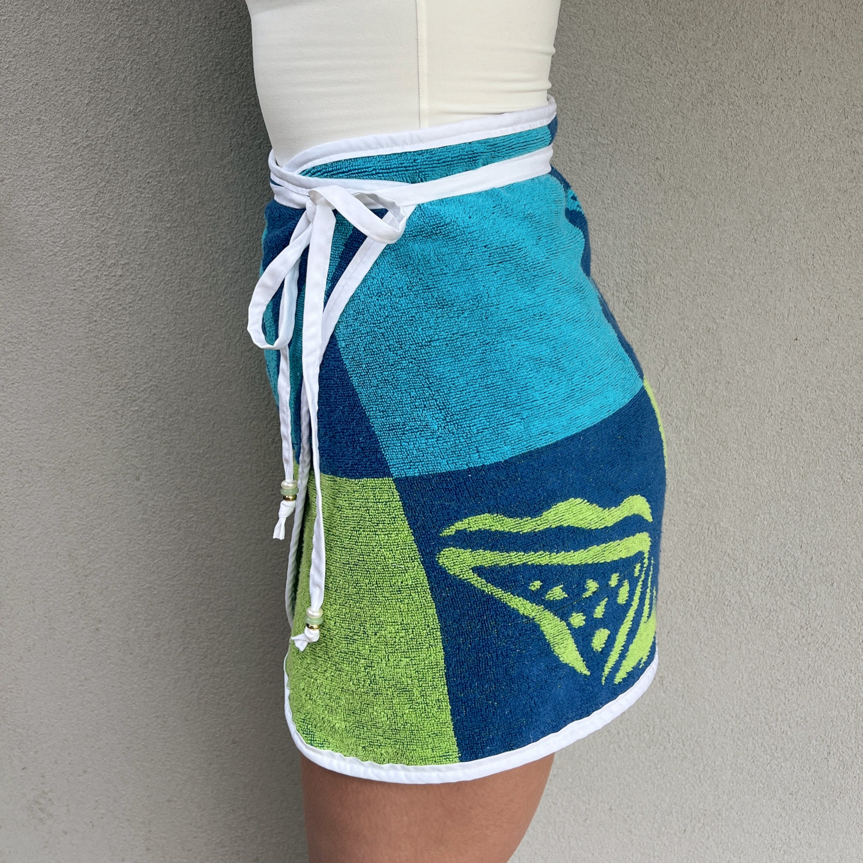 Coral Coast Reversible Skirt (6-8)